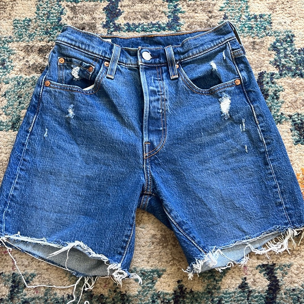 LEVIS 501 shorts W25 original fit high rise shorts 90s shorts